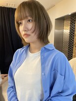 キー(kii) ナチュラルベージュ × ウルフカット