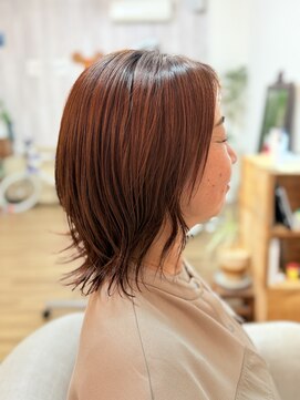 ステム トウキョウ(stem TOKYO) 赤みブラウンで大人可愛く♪レイヤー×外ハネボブ