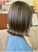 30代40代◎小顔外ハネ切りっぱなしボブ×透明感アッシュ