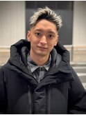 フェードカットホワイトカラー