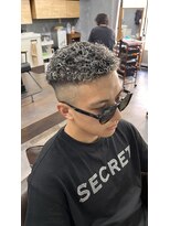 ワールドシップコウベ(WORLD SHIP KOBE)&nbsp;ホワイトカーリーパーマ