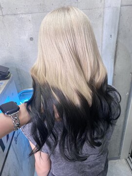 アールイーバイインク 渋谷(Re. by INK.) ホワイトブロンド×ルーツカラー