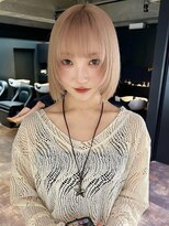 ノエ シンサイバシ(Noe Shinsaibashi) 【LIRA】ミルクティーベージュ ハイトーン 顔まわりレイヤー