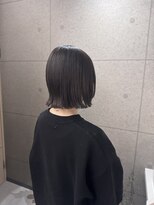 ウニュ(unu.)&nbsp;ボブヘア、レイヤースタイル、黒染めしない透明感カラー