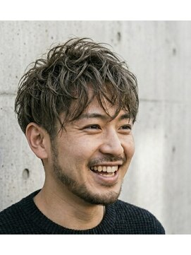 ドックス(dock::s) くせ毛風骨格矯正立体カット＋大人リーフアッシュ（白髪OK）