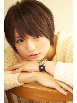 スナフ(snuf) 《snuf.》ショートウルフな女の子♪