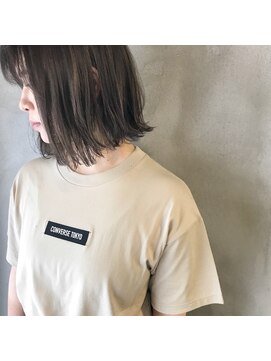 ミント(mint) 透明感グレー＆軽めな切りっぱなしボブ！