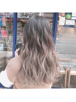 ヘアースタジオ ハーフバック 高尾店(HAIR STUDIO HALF BACKS×１/2)&nbsp;ホワイトグレージュのグラデーションカラー