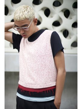 ビビト(bibito) bibito お洒落bouzu。men's barber fade cut。ブリーチ