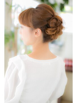 エヌアンドエー 草加店(N&A) 大人艶めくまとめ髪♪シニヨンスタイル