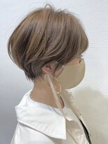 #くびれ まるみ ショート