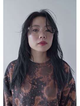 ビュートリアム 七里ヶ浜(BEAUTRIUM) 外国人風ロングレイヤー×透明感グレー 【福井ユウリ】