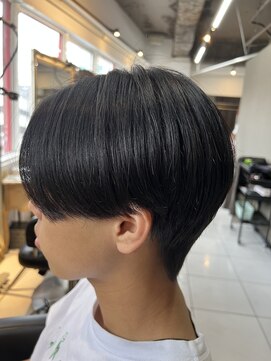 アイズ 海老名(AIZU) リバースセンターパート ニュアンスパーマ カルマパーマ 韓国