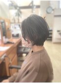 スタイリングが簡単☆クセを活かしたふんわり♪くびれショート