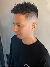 エルエフェ(EL JEFE) 【スキンフェード×ツイストパーマ】［東中野］［バーバー］