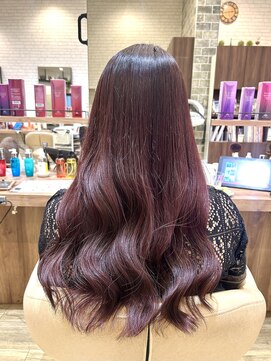 ヴィサージュ ユニール(VISAGE unir) 【泉 果穂】チェリーレッド♪