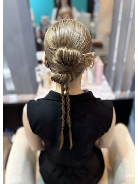 リエラ 新宿(RIERA) カチモリヘア