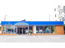 ブルーム 八千代緑が丘(bloom)の雰囲気(店前駐車場☆お車でもご来店いただけます!)