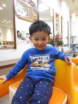 ピアス ツーブロック