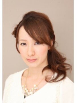 ブロッサム 朝霞台店(Blossom) 三つ編みアレンジ