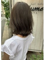 ブルーム コスタ(Blume COSTA) イルミナカラー×外ハネミディ