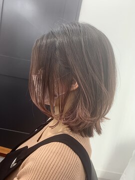 ネオリーブ クーロ(Neolive curro) 根元染めないカラーでオシャレを楽しむ♪