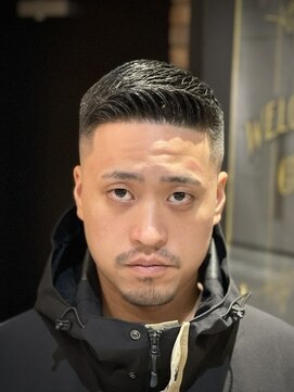ヒロギンザバーバーショップ 丸の内店(HIRO GINZA BARBER SHOP) バーバースタイル × スキンフェード