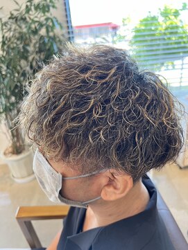 ラ メール ヘア デザイン(La mer HAIR DESIGN) ハイライト×波巻きパーマ/メンズ