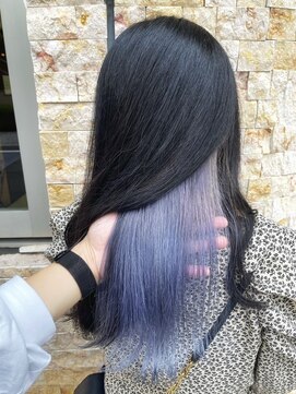 ルーブ トウキョウ(Loob. TOKYO) デザインカラー黒髪インナーカラーピンクベージュカラーレイヤー