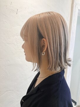 アロマ 仙台店(AROMA) ホワイトピンク×アンブレラカラー×切りっぱなしボブ