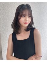 リリー(Lilley)&nbsp;くすみベージュ×姫カットレイヤー×韓国風巻き【ayana】