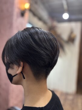 ロッソバイアルター 鎌取(ROSSO by aL-ter) 黒髪/クラゲヘアー/オリーブグレー/小顔/ココアベージュ/鎌取