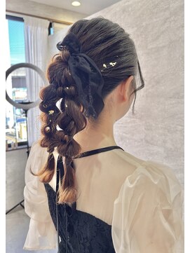 ラフ 八乙女(Rough) 大人ガーリー/ダークアッシュ/ミディアムレイヤーカット/八乙女