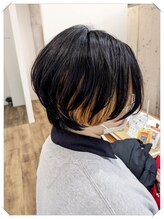 リアン(Lien) 春のショートボブ!あなたに合わせたインナーカラーを添えて