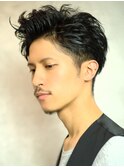 ツーブロックと七三を無造作に仕上げたスパイキー束感ショート！