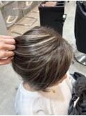 ★白髪と共にお洒落に過ごしましょう！白髪ぼかしハイライト