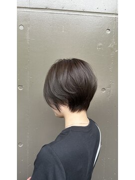 プランツヘアー 小顔効果抜群！スタイリッシュショート