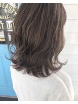 ホットリップ(Hot Lip)&nbsp;透明感のある アッシュベージュ