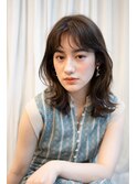 イメチェンで大人女子力UP♪毛先カールのくびれエアリーミディ