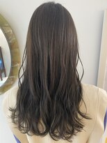 インビテーション(invitation)&nbsp;オリーブグレイカラー×ゆるウェーブ