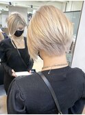 春のハイトーンショートヘア/プラチナベージュ/ホワイトブロンド