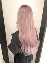 アミル(amiLe)&nbsp;ピンクヘアー/ブリーチカラー/ハイトーン/シールエクステ