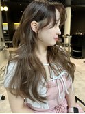 韓国ヘア レイヤーカット おくれ毛 顔まわりカット グレージュ
