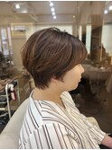 20代30代40代くびれ丸みショート女性らしいチョコレートベージュ