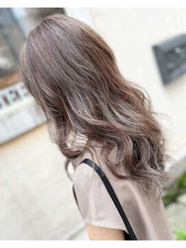 サーティーン(THIRTEEN) 夏のハイライト！vegan認証カラーで低ダメージ