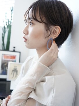 ラヴィズム 小新店(LUVISM) ショートカット丸みショート耳掛けひし形小新潟西区 小新