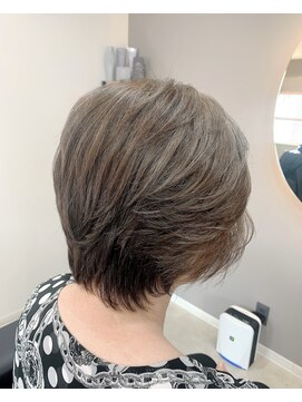 レジョワイユコンペール(Les Joyeux Comperes) エレガントショートレイヤー