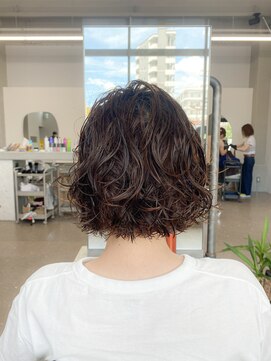 マップデザイン(map design) 切りっぱなしボブ＋スパイラルパーマ