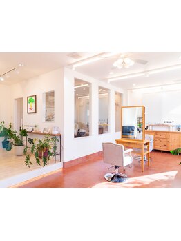 【プライベートサロン】少人数の相談しやすい空間で落ち着いたサロンタイムを♪（高島市/新旭町）