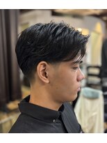 ヘアークリエイ トポライトウィロー 烏丸(Hair Create Polite willow) ハンサムショート センターパート 毛流れ